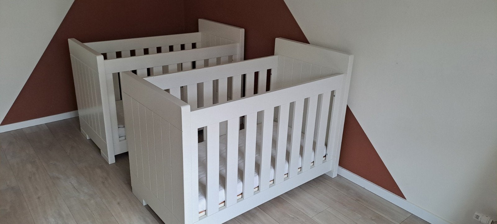 2x Coming Kids Ledikant 60x120 - Eenvoudig te monteren, Kinderen en Baby's, Kinderkamer | Bedden, Gebruikt, Minder dan 140 cm