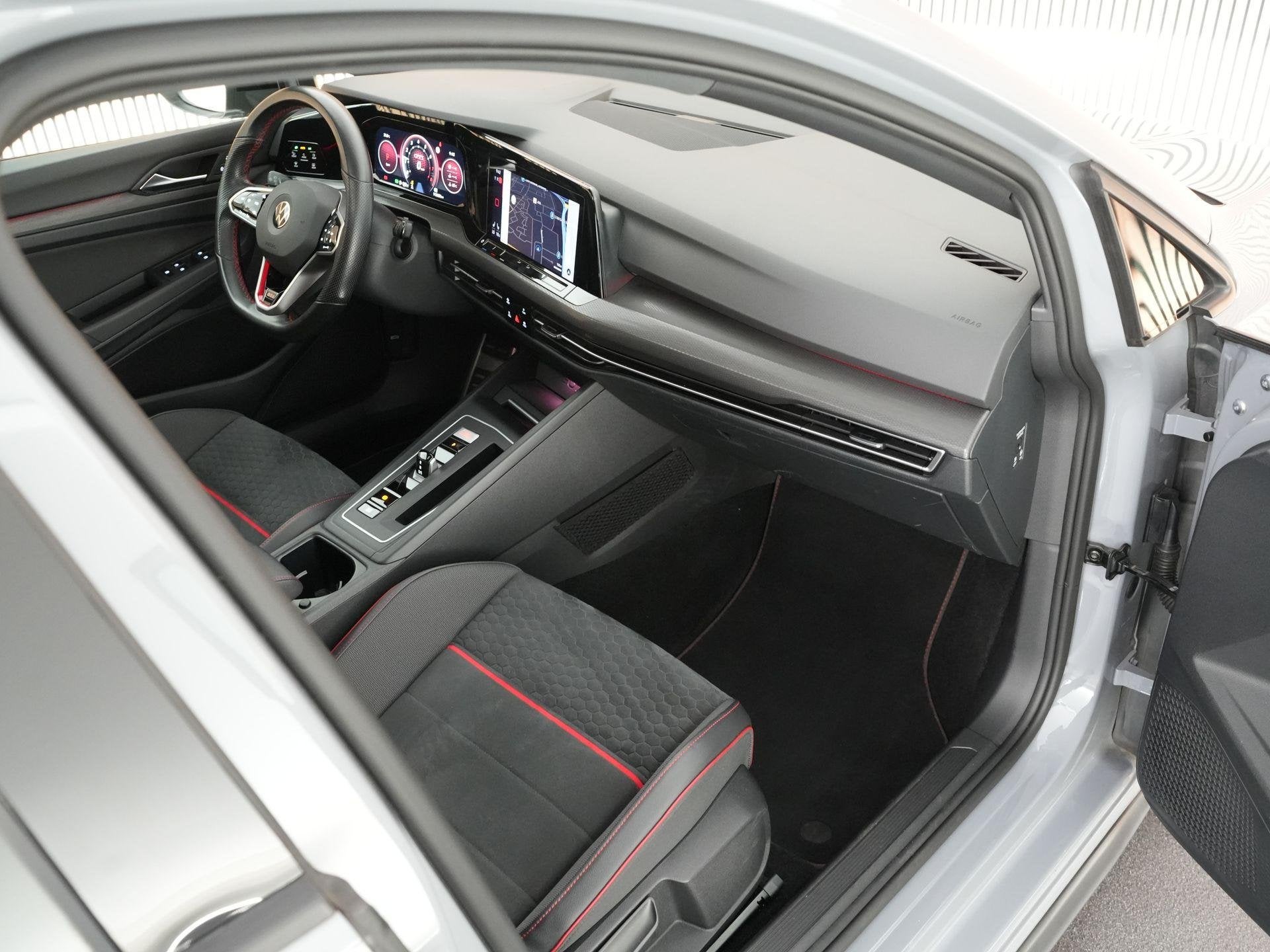 Volkswagen Golf GTI Clubsport 2.0 300pk TSI |dealer o.h|pano, 15 km/l, Gebruikt, 4 cilinders, 1984 cc
