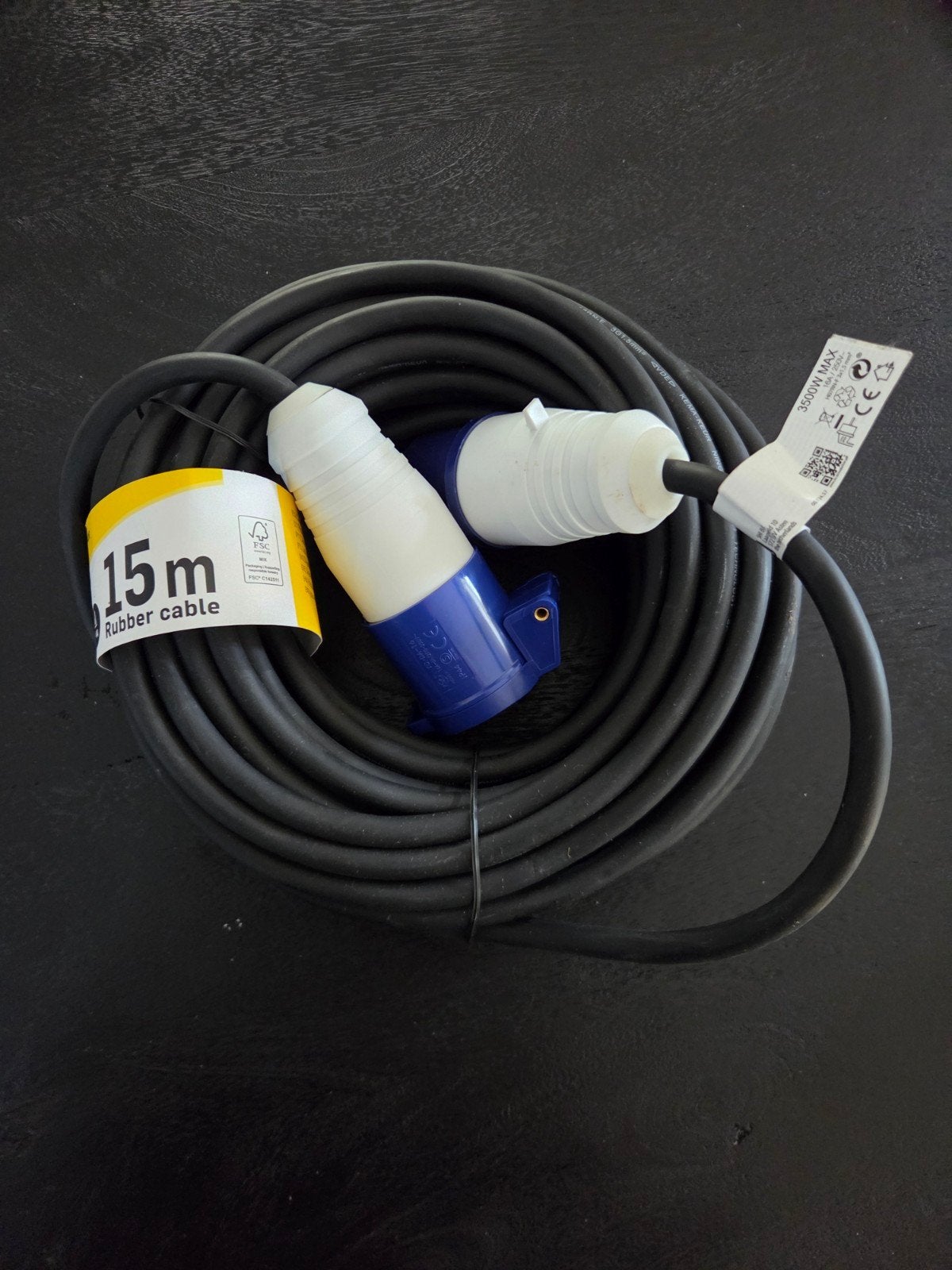 15m Rubber CEE kabel met stekkers - 3500W Max, Ophalen of Verzenden, Nieuw, Overige merken, Kabel of Snoer