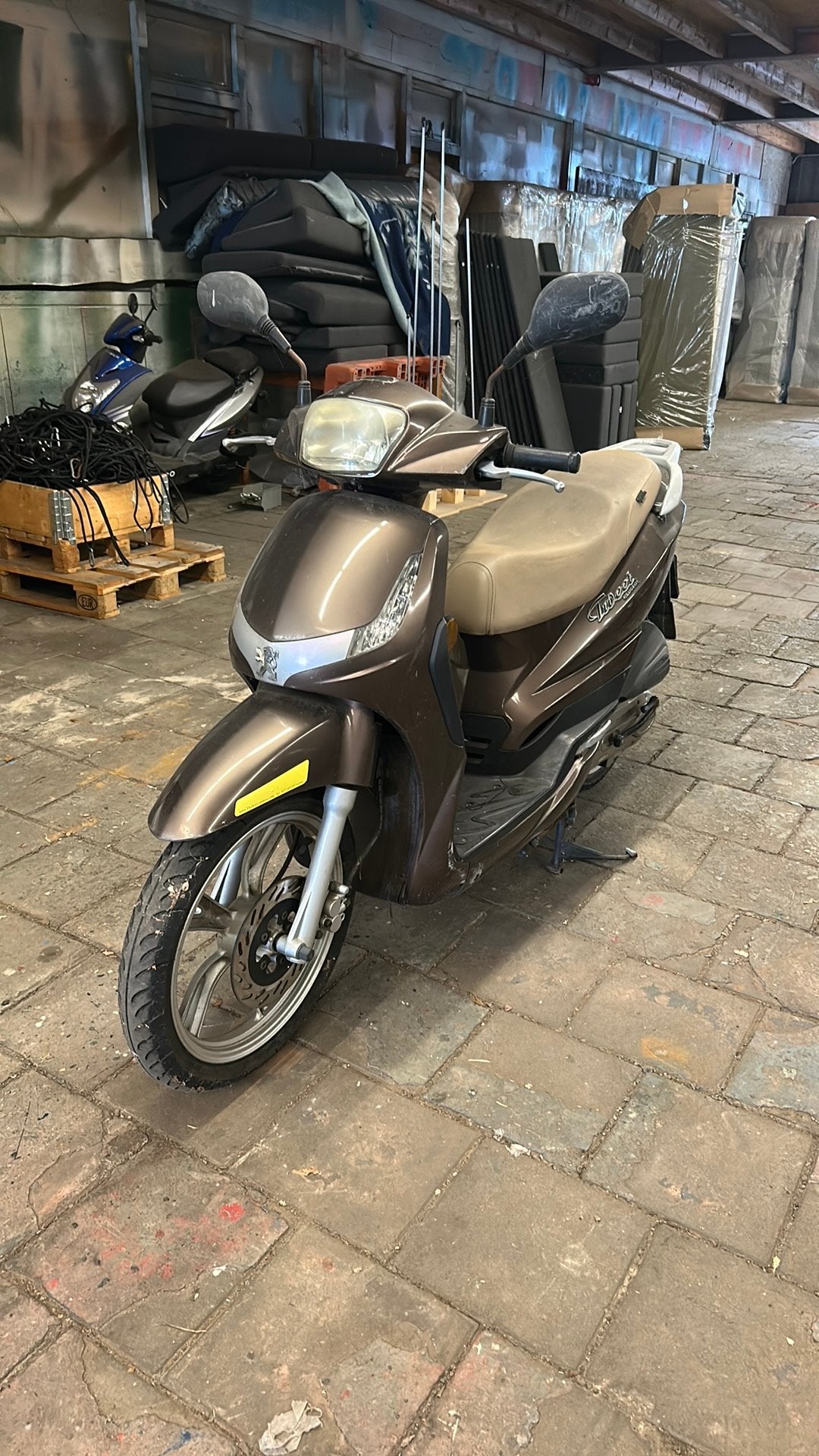 Peugeot Tweet scooter met wat werk, Ophalen, Zo goed als nieuw, Benzine, Overige modellen
