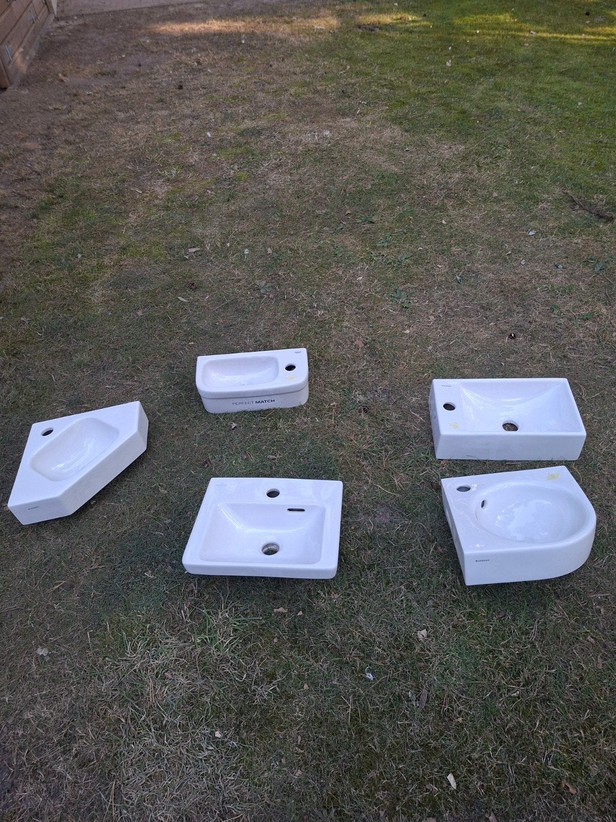 5 nieuwe kleine wasbakken, Ophalen, Nieuw, Toilet