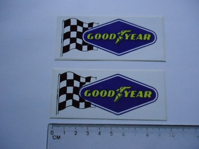 sticker oud Goodyear race set plastic auto motor retro, Ophalen of Verzenden, Zo goed als nieuw, Bedrijf of Vereniging