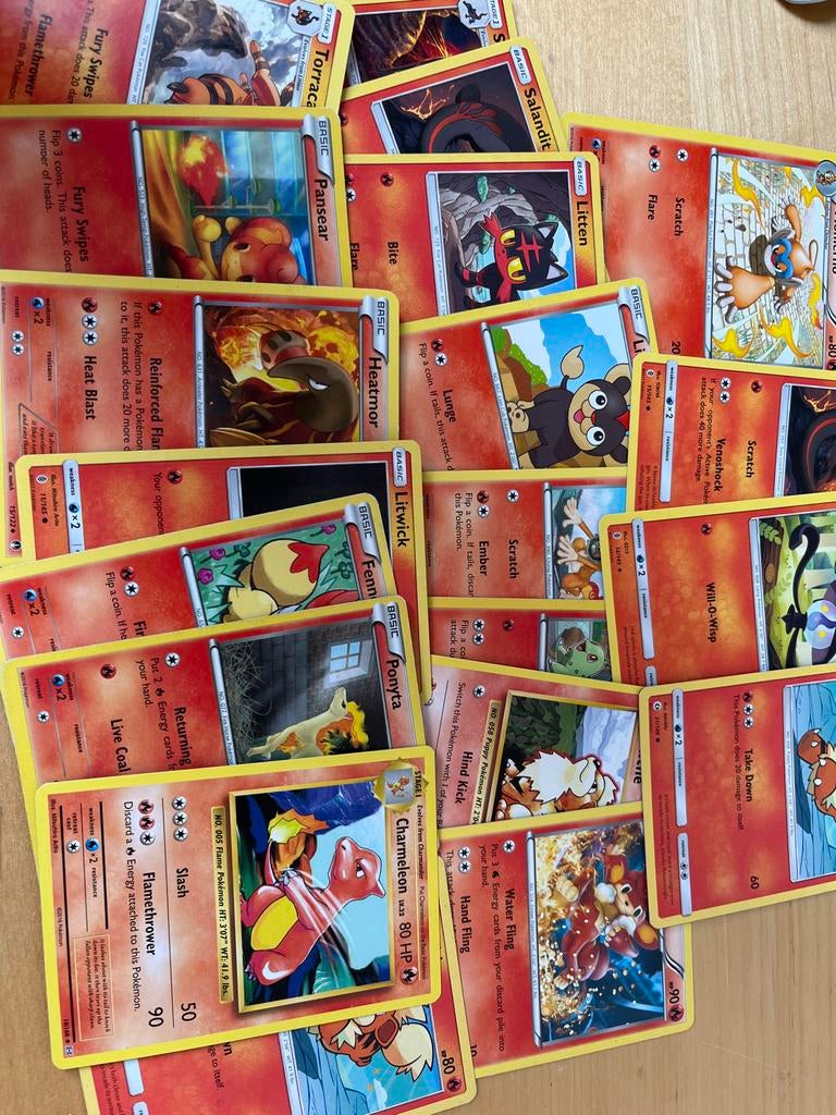 Pokémon Kaarten Collectie - Diverse Vuur Pokémon, Ophalen of Verzenden, Zo goed als nieuw, Meerdere kaarten