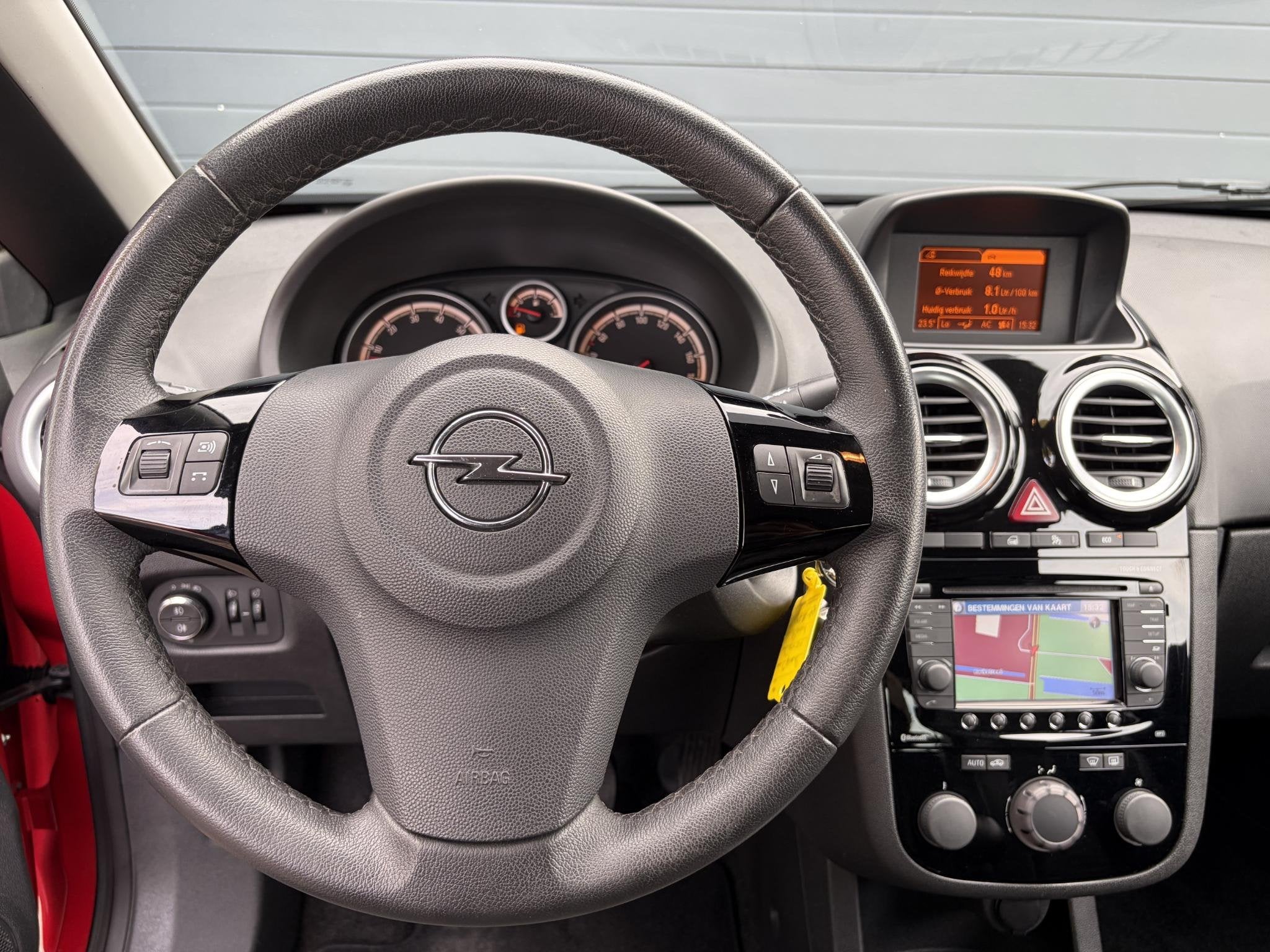 Opel Corsa 1.4-16V BlitZ ✓1e Eigenaar✓Navi✓Trekhaak✓, Auto's, Voorwielaandrijving, Verwarmde buitenspiegels, Origineel Nederlands