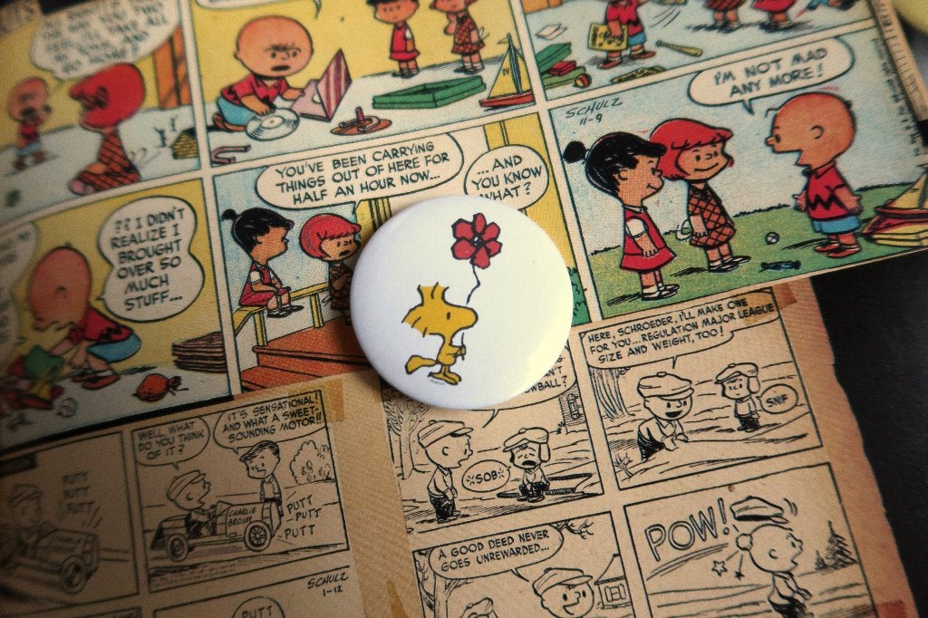 Snoopy Peanuts Comics Woodstock 44MM Button Pin Can Broche, Verzamelen, Verzenden, Snoopy, Nieuw, Gebruiksvoorwerp
