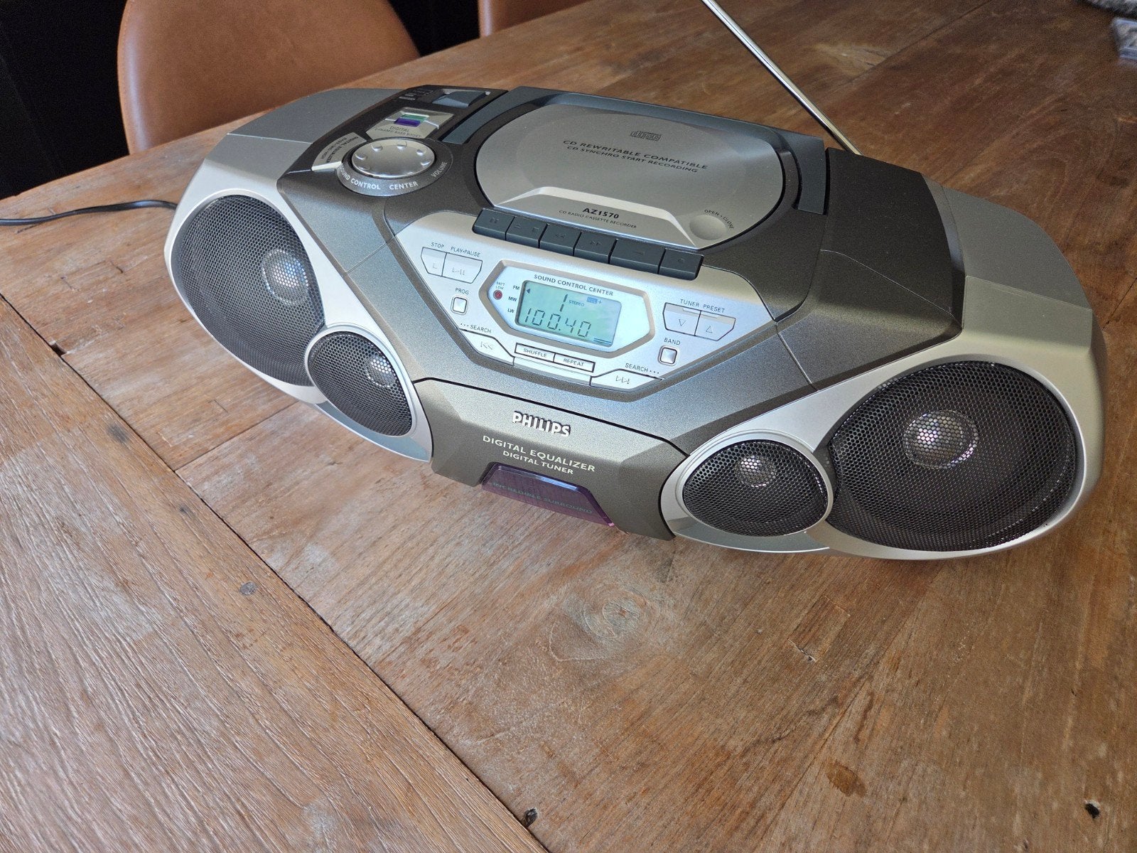 Philips AZ1570 draagbare radio CD speler, Ophalen of Verzenden, Zo goed als nieuw, Radio, Met cd-speler
