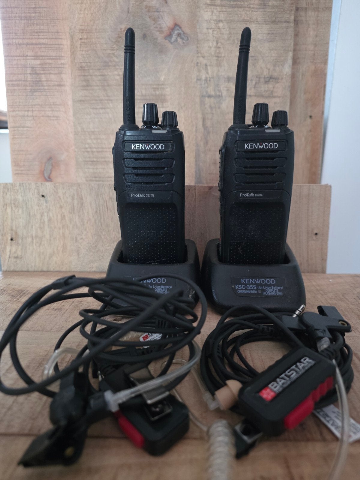 Portofoons Kenwood TK-3701d, Met broekklem, Ophalen of Verzenden, Zo goed als nieuw, Portofoon of Walkie-talkie