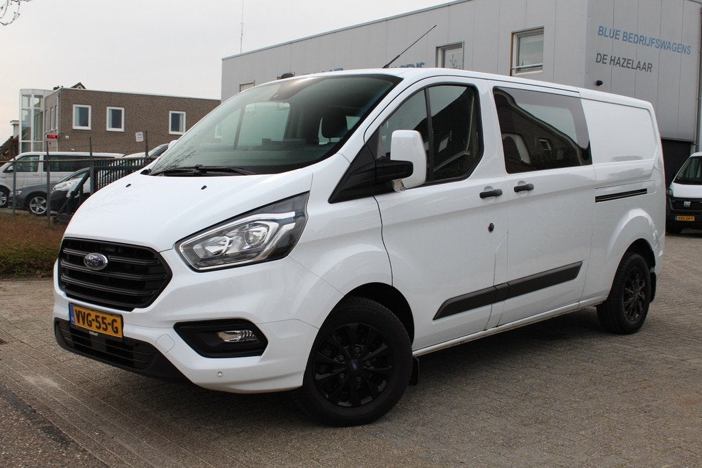 Ford Transit Custom 320 2.0 TDCI 130PK Euro6 L2H1 Trend DC D, Auto's, Voorwielaandrijving, 4 cilinders, 2800 kg, Wit
