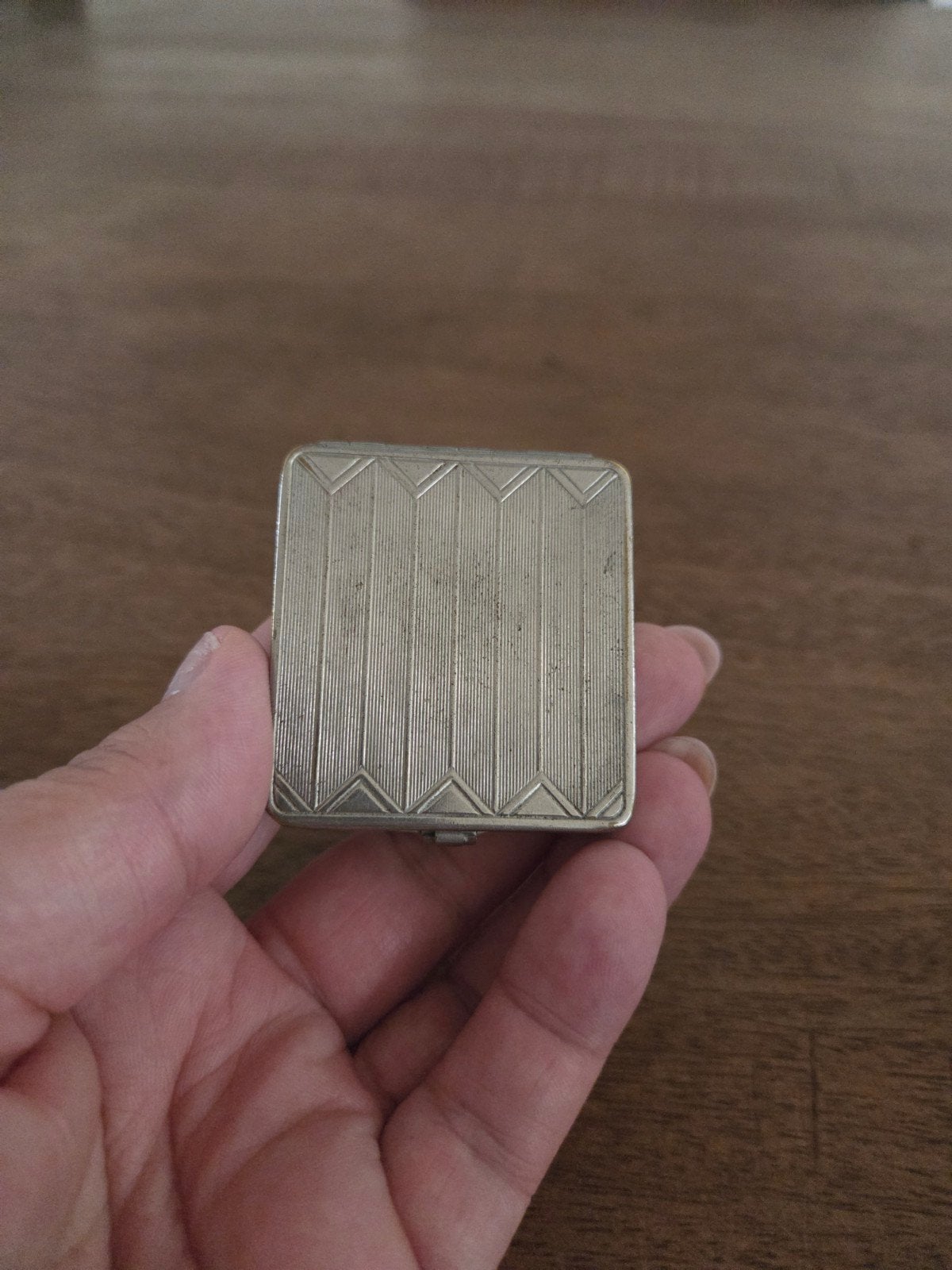Vintage zilverkleurig poederdoosje, Ophalen of Verzenden