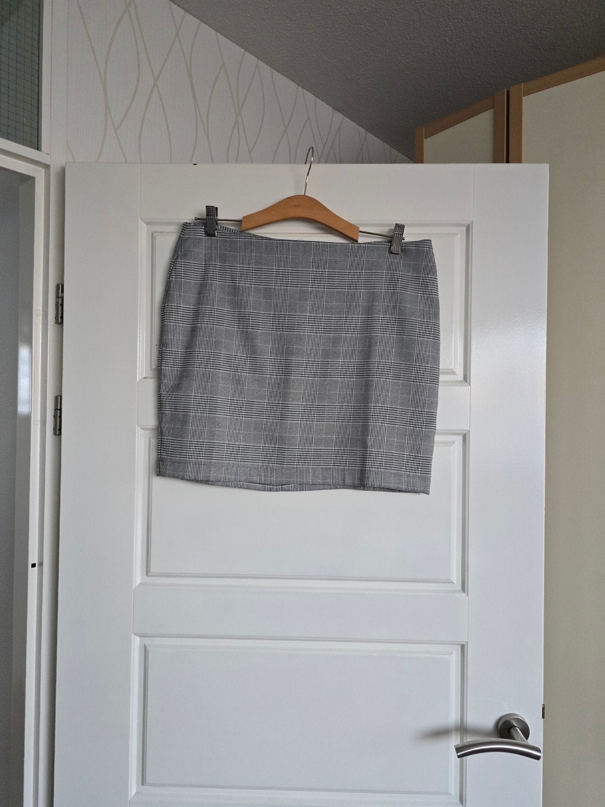 Te koop nieuwe grijze dames rok, merk Minimum, maat 40, Nieuw, Ophalen of Verzenden, Grijs, Boven de knie