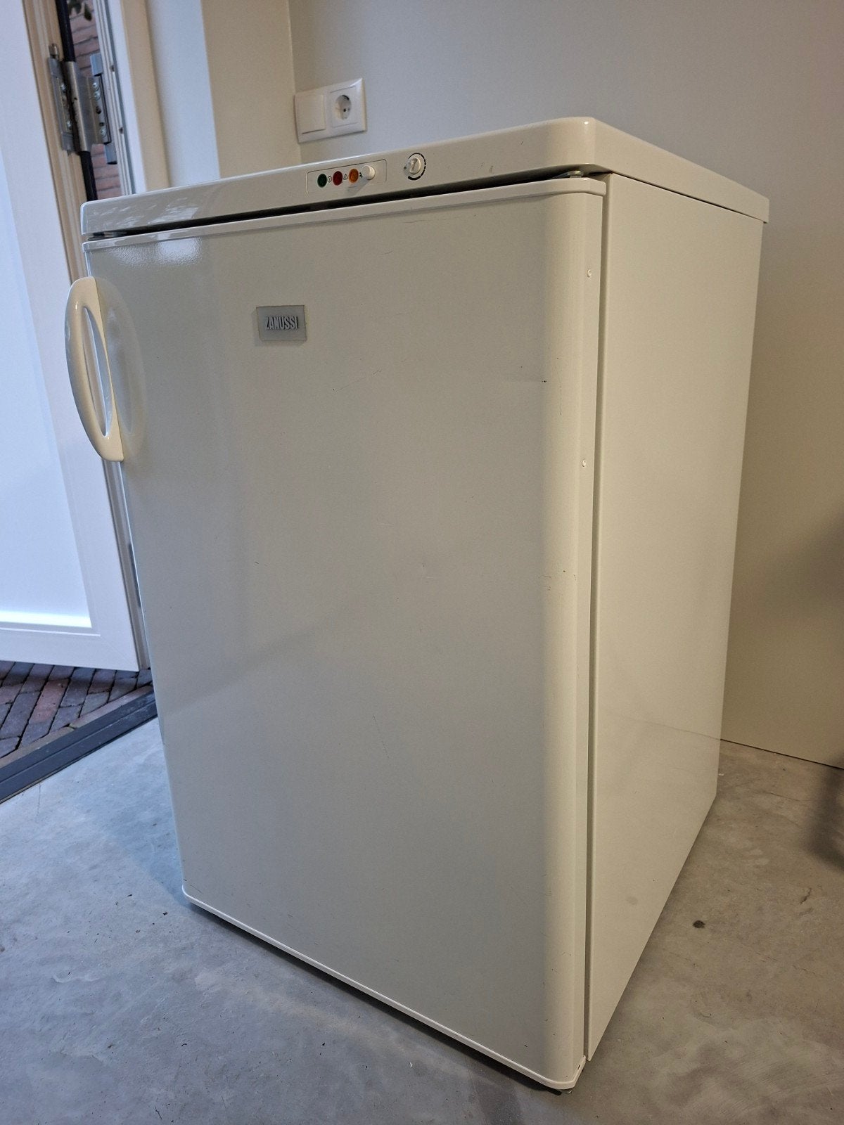 Zanussi diepvries, Gebruikt, Minder dan 85 cm, Minder dan 60 cm, Vrijstaand