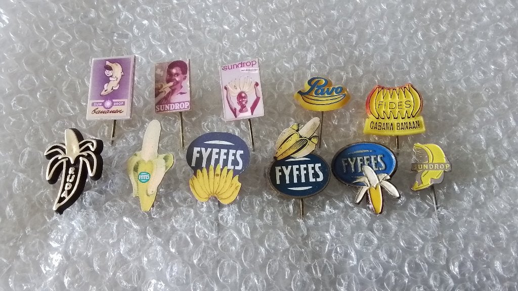 11 verschillende speldjes bananen, Verzamelen, Ophalen of Verzenden, Zo goed als nieuw, Overige onderwerpen
