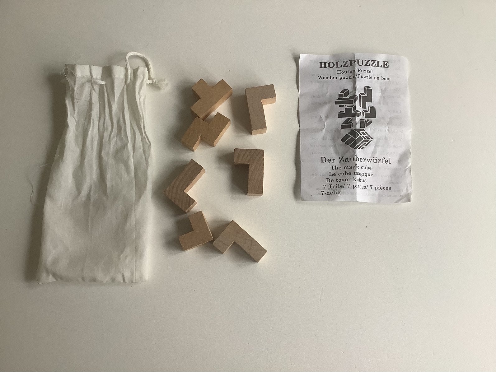 Magische kubus (hout) (Nieuwstaat), Ophalen of Verzenden, Zo goed als nieuw