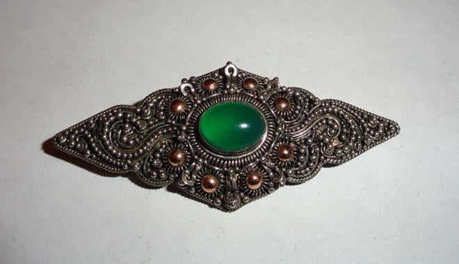 Broche Art Nouveau Vrouw met bloemen Mucha stijl, Sieraden, Tassen en Uiterlijk, Broches, 4 tot 7 cm, Overige kleuren, Verzenden