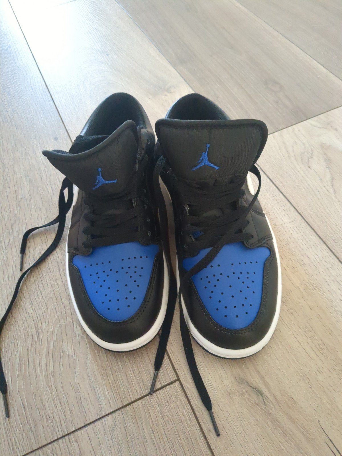 Nike Air Jordan 1 Low 'Royal Toe' sneakers, maat 38, Kleding | Heren, Schoenen, Ophalen of Verzenden, Zo goed als nieuw, Blauw