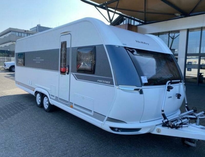 Hobby 650 KFU Prestige 2017 met Airco, Voortent & Luifel, Caravans en Kamperen, Caravans, Rondzit, Hobby, Frans bed, Airco