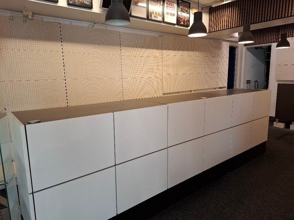 Toonbank voor winkel, Ophalen