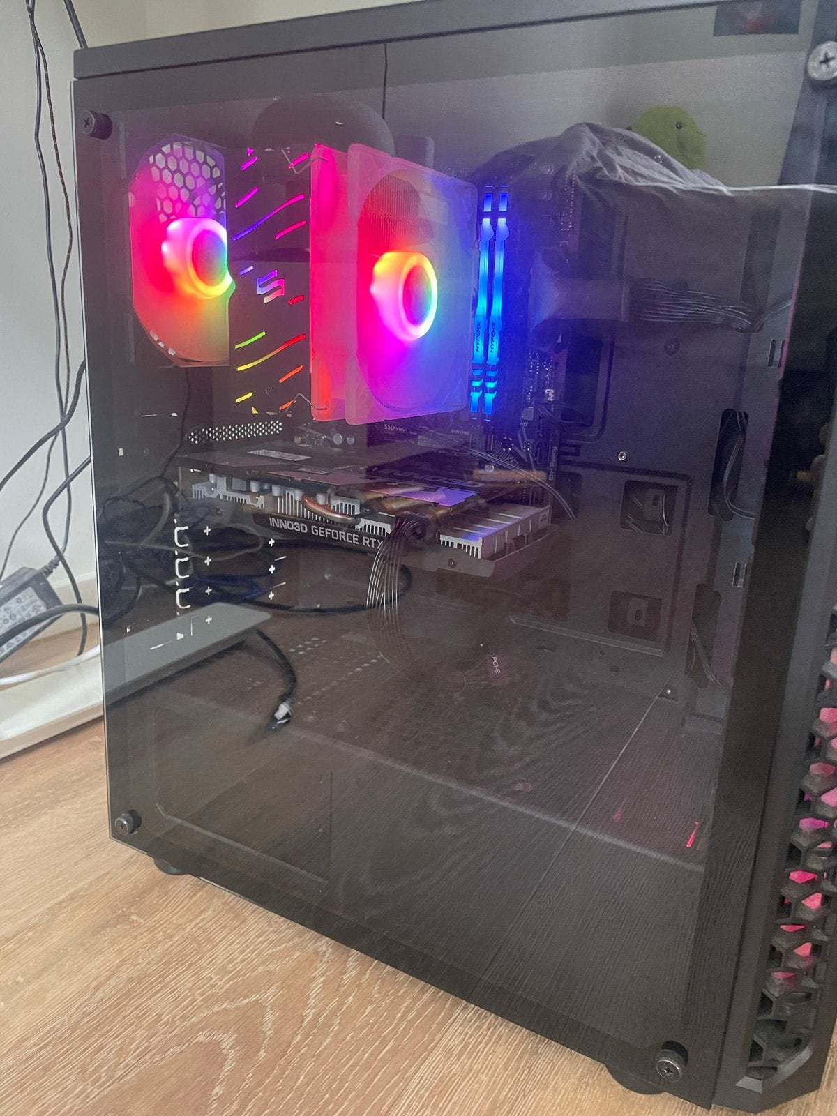 Gaming PC Ryzen 5 3600, RTX 2060, 16GB RAM, RGB, Ophalen, Zo goed als nieuw, Gaming, Met videokaart