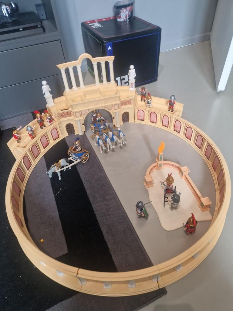 Playmobil Colosseum met extra poppetjes en wagens, Ophalen of Verzenden, Zo goed als nieuw, Complete set