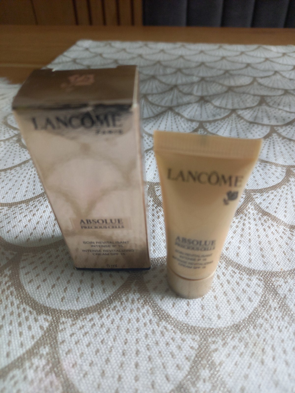 Proefje  Lancome Absolue Precious Cells, Ophalen of Verzenden, Nieuw, Gehele gezicht