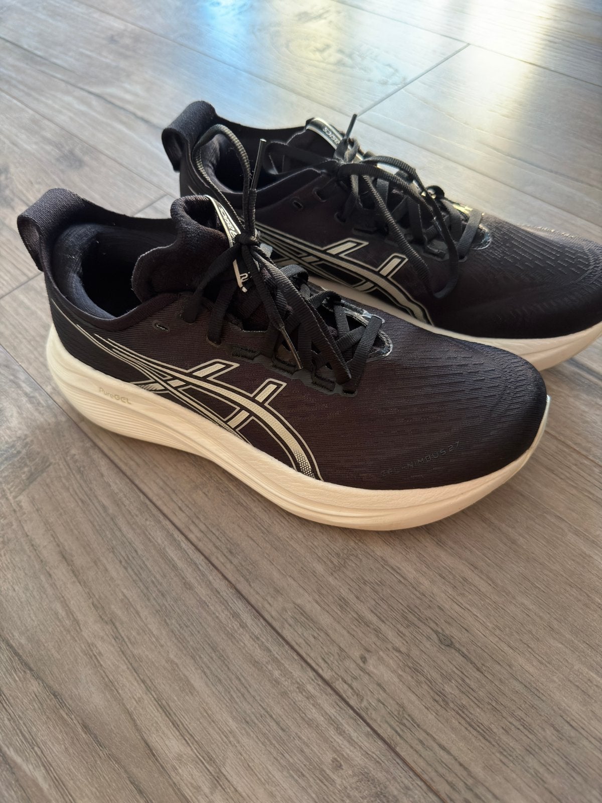 ASICS Gel Nimbus 42 *ZGAN*, Sport en Fitness, Ophalen, Zo goed als nieuw, Hardloopschoenen, Asics