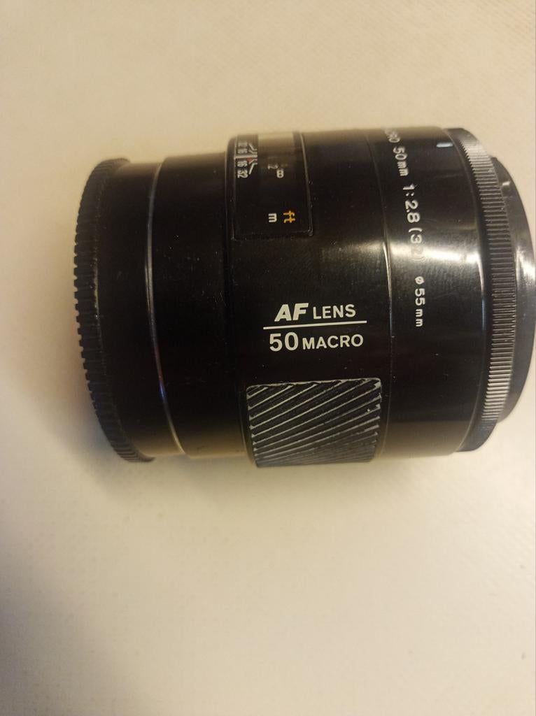 Sony/Minolta macro objectief 50mm f 2.8, Ophalen of Verzenden, Zo goed als nieuw, Macrolens