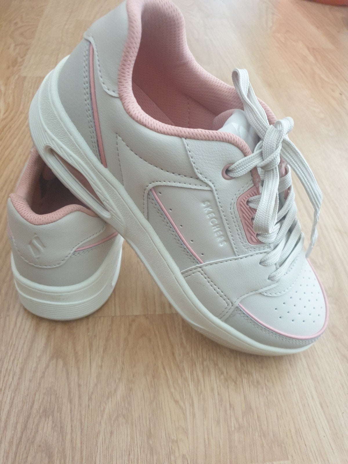 Skechers sneakers dames - Zo goed als nieuw.maat 38, Skechers, Overige kleuren, Ophalen of Verzenden, Sneakers of Gympen