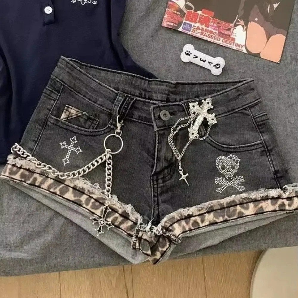 Vintage Y2K korte jeans patchwork met kettingen - Grijs, Kort, Blauw, Nieuw, Ophalen of Verzenden
