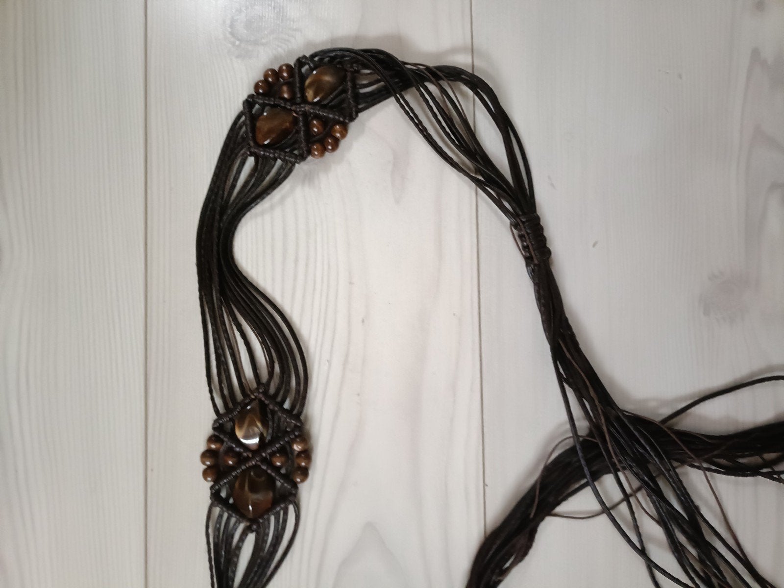MACRAME CEINTUUR MET KRALEN, Kleding | Dames, Riemen en Ceinturen, 80 tot 90 cm, Ophalen of Verzenden, Zo goed als nieuw, Bruin