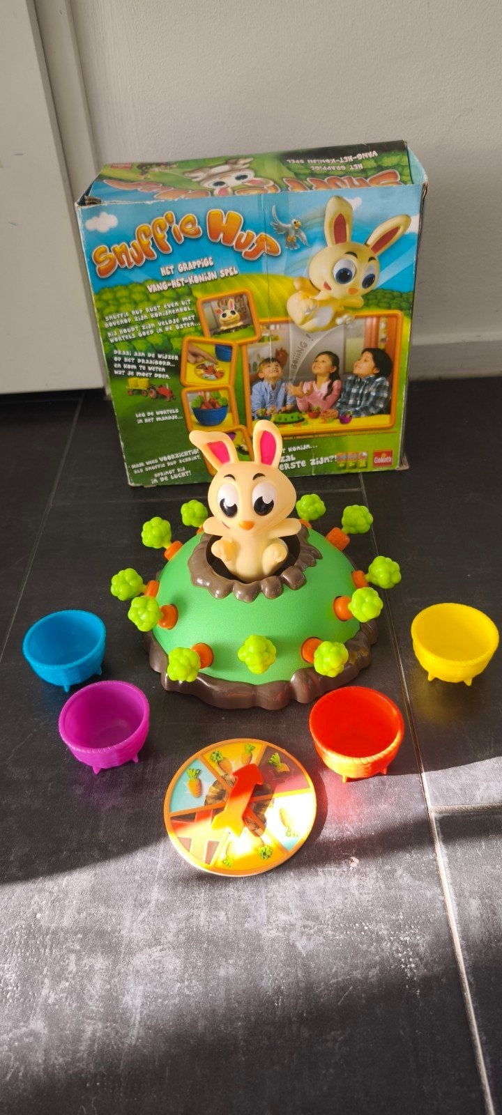 Snuffie Hup - Het grappige vang-het-konijn spel, Drie of vier spelers, Ophalen, Gebruikt, Goliath