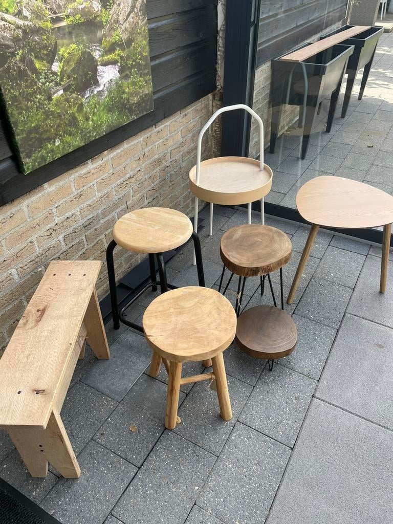 Tafeltje, krukjes, bankje, Ophalen, Zo goed als nieuw