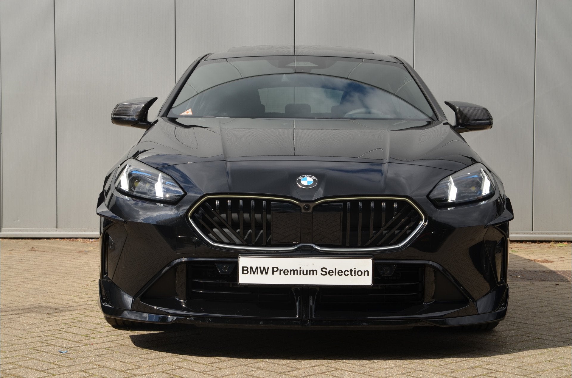BMW 1 Serie 120 M Sport Automaat / Panoramadak / Sportstoele, Auto's, Dealer onderhouden, 156 pk, Met garantie (alle), Zwart