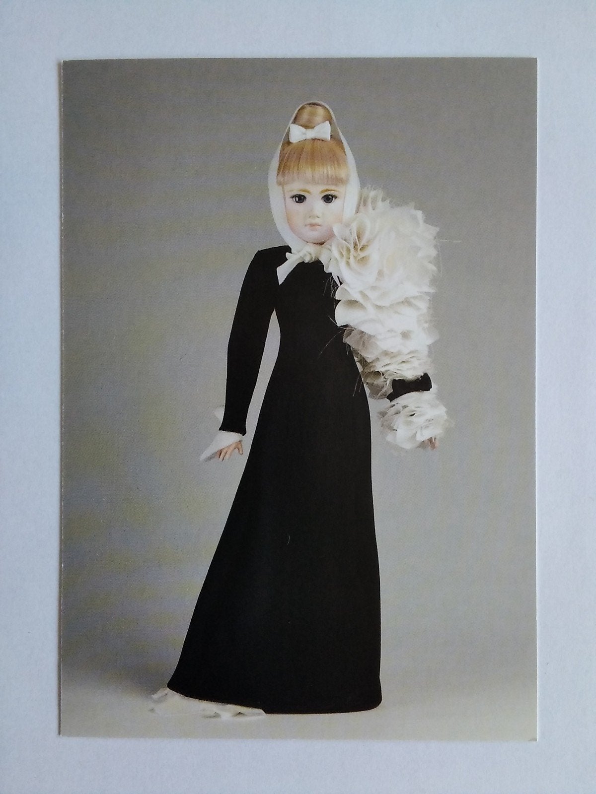 Ansichtkaart Viktor & Rolf
Friend Black Light, Verzenden, 1980 tot heden, Overige thema's