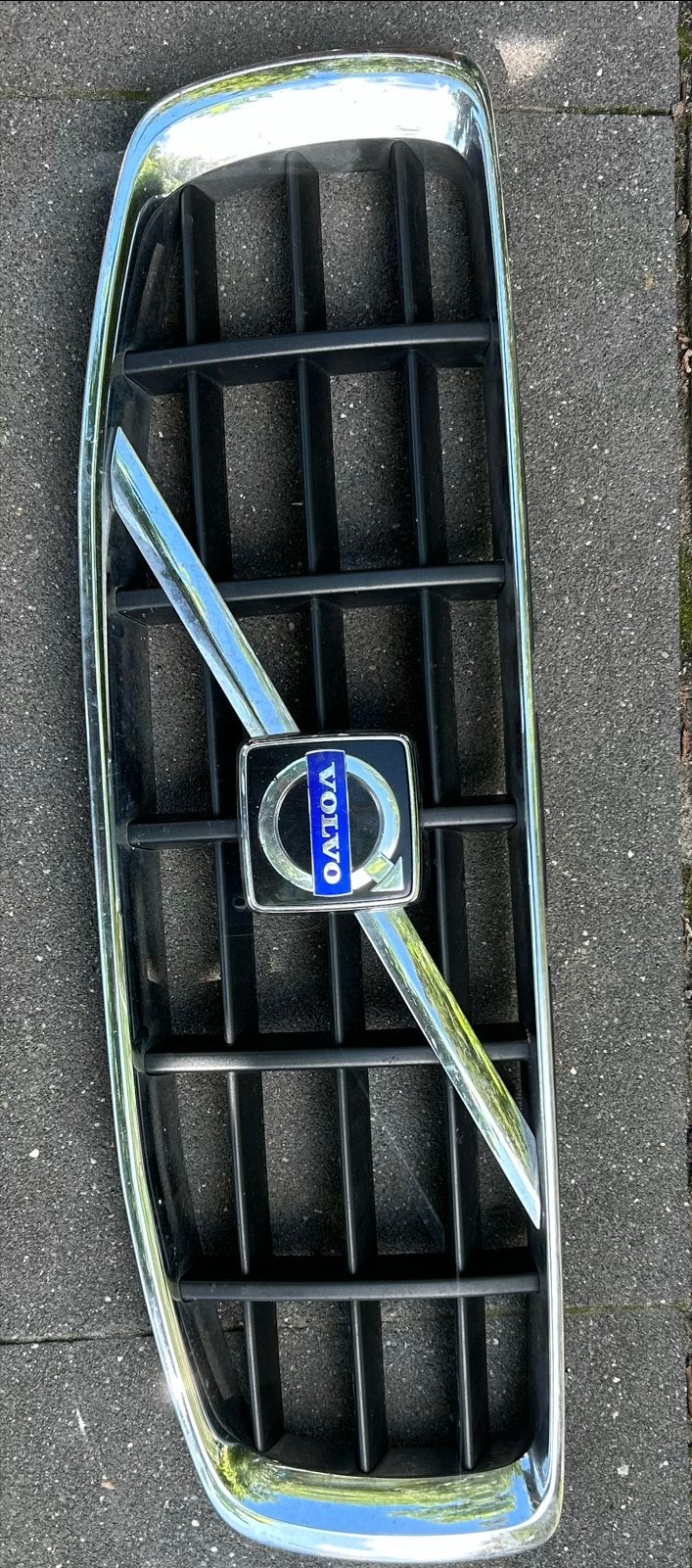 Volvo Grille - Origineel Volvo Onderdeel, Auto-onderdelen, Gebruikt, Voor, Ophalen of Verzenden, Volvo