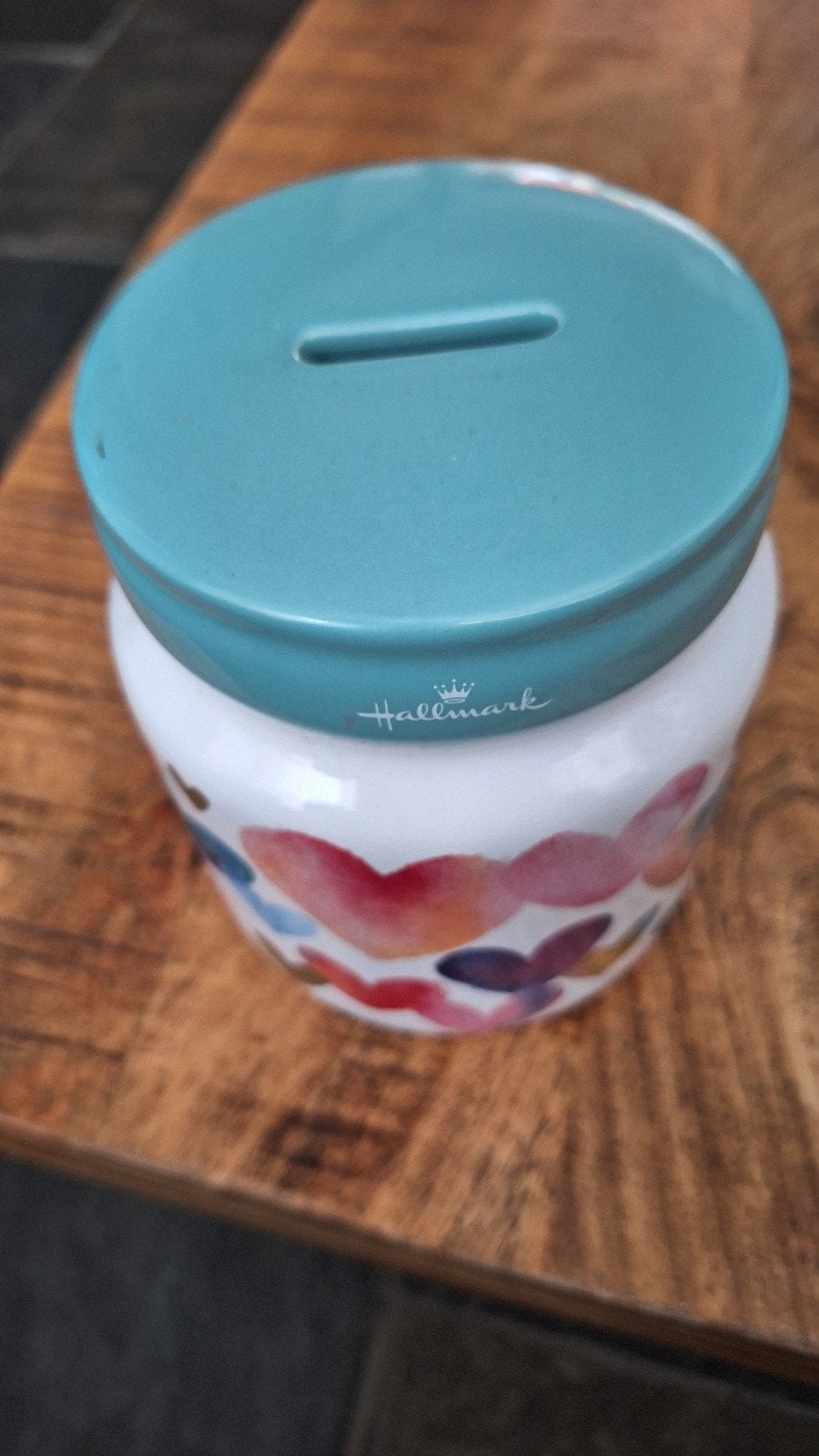 Hallmark spaarpot met hartjes en blauwe deksel, Ophalen of Verzenden, Gebruikt, Steen, Aardewerk of Keramiek, Overige thema's