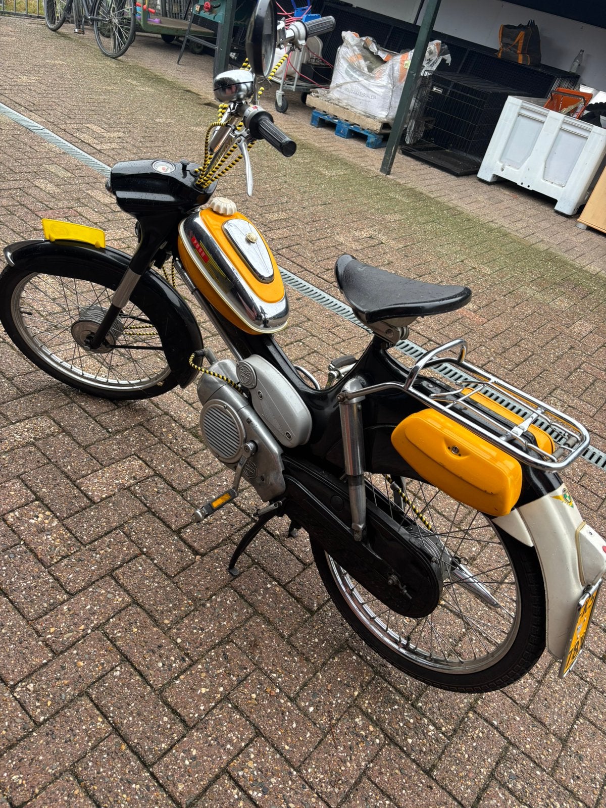 Puch, Ophalen