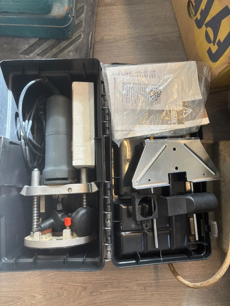 Bovenfrees 650W 30.000 min-1 in koffer, Gebruikt, Ophalen of Verzenden, Ferm, Bovenfrees