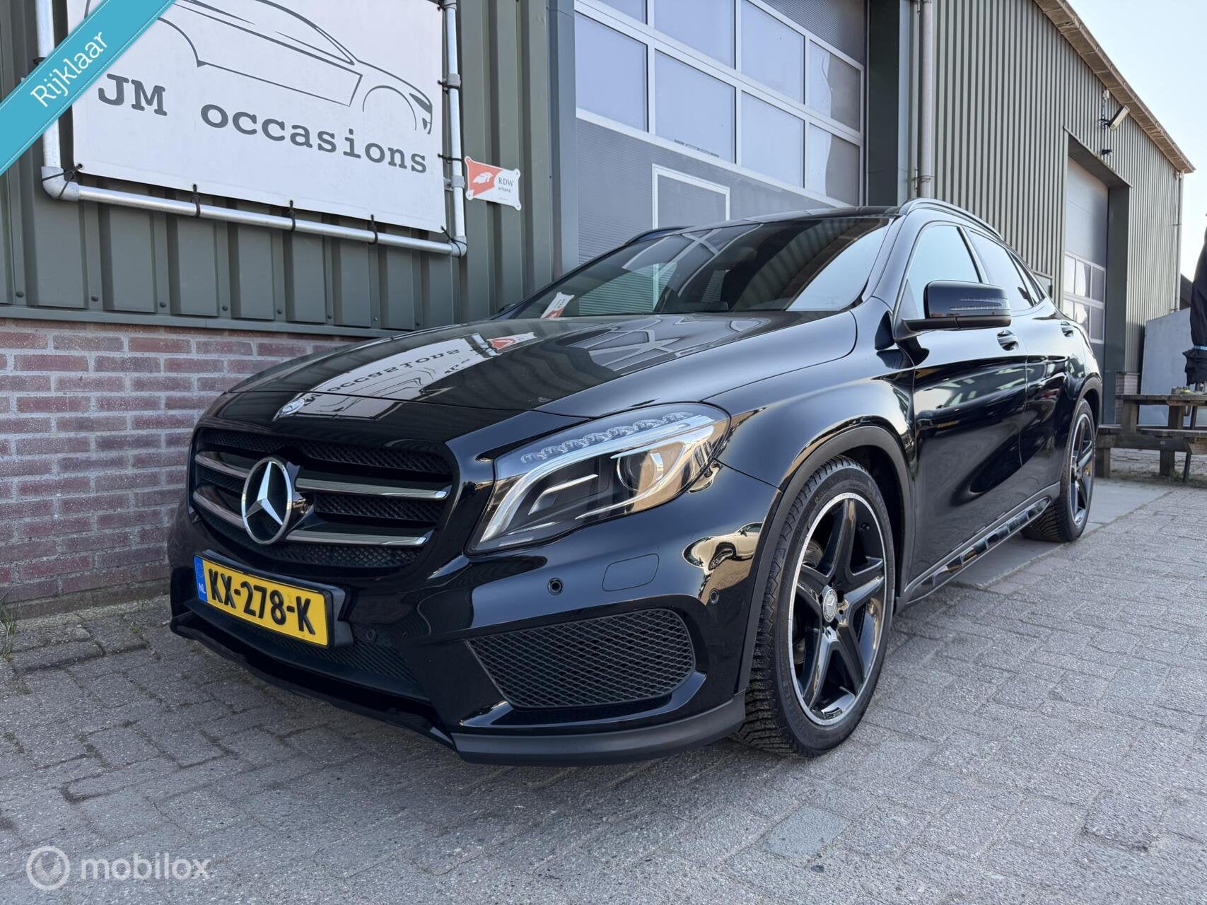 Mercedes GLA-klasse 180 AMG Night Edition|Xenon|Getint glas|, Gebruikt, Euro 6, 4 cilinders, 715 kg