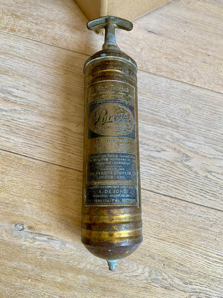 Vintage Pyrene brandblusser, Antiek en Kunst, Ophalen of Verzenden, Koper