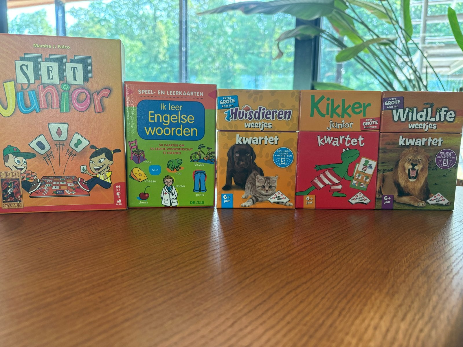 Spellenpakket: SET Junior, Engels, Kwartetten 5 stuks), Een of twee spelers, Verzenden, Gebruikt