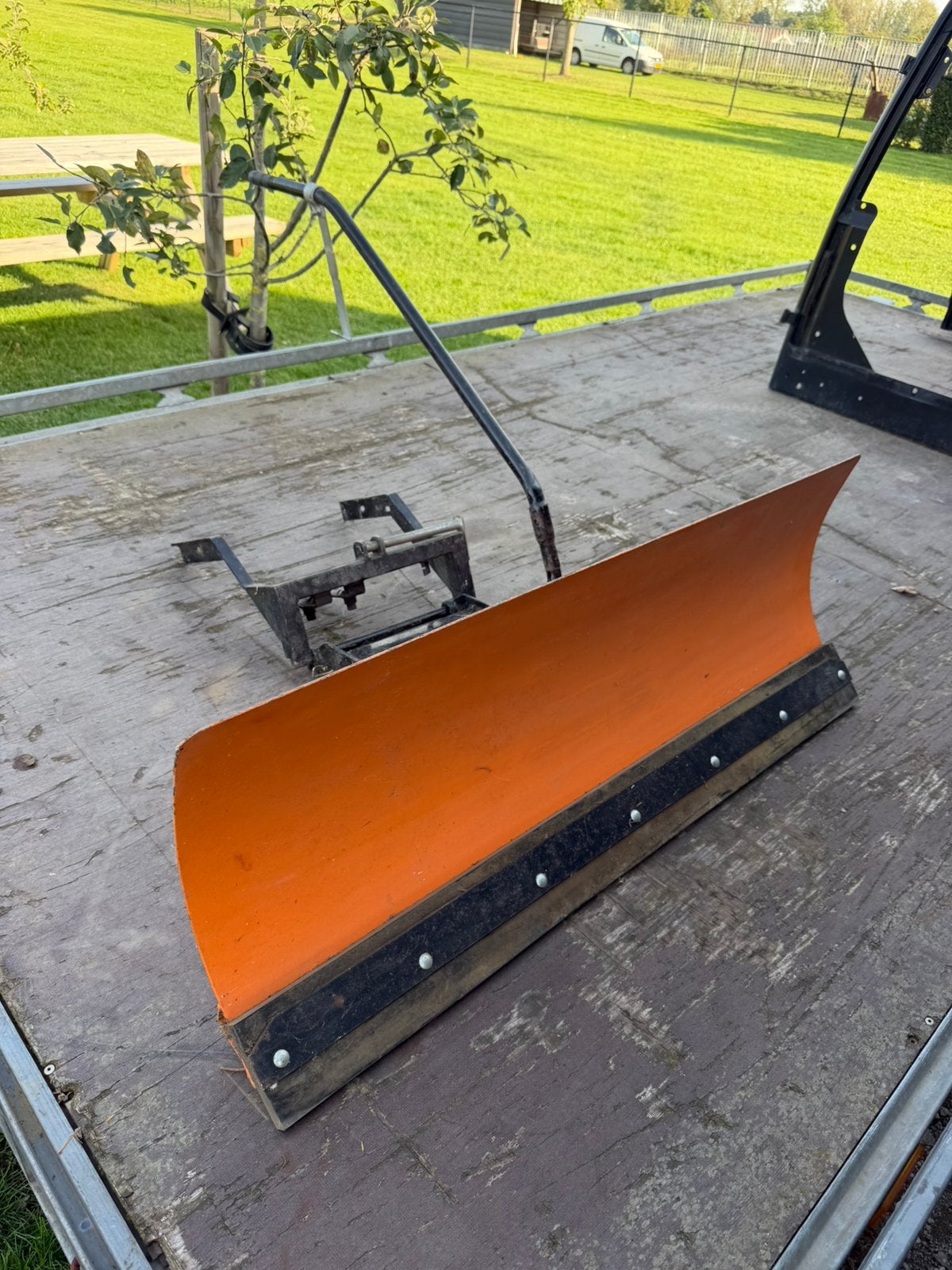 Sperber sneeuwschuif / schuif zitmaaier, Ophalen of Verzenden