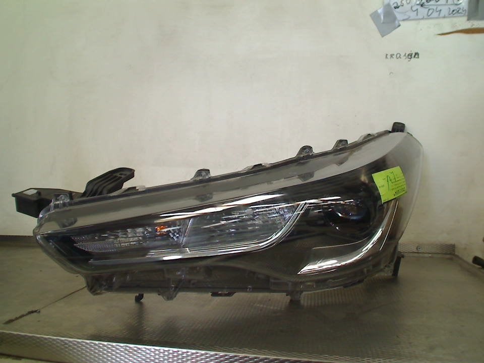 Koplamp Links Toyota Corolla Cross (2023-02/..), Gebruikt, Kundenbetreuung@toyota.de, Toyota-Allee 2, Köln 50858, , Duitsland
