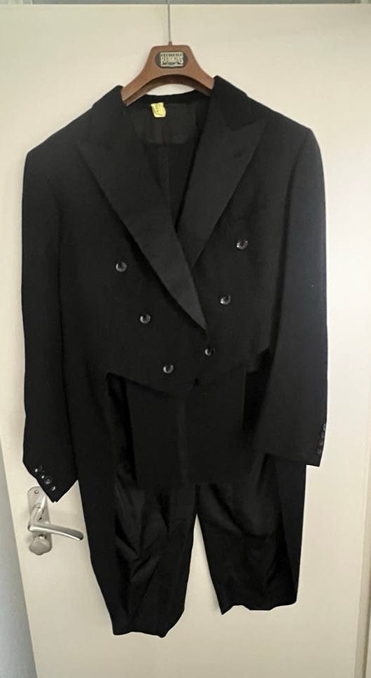 Zwarte rokkostuum mast 50 (L) van Sandwijk, Utrecht, Kleding | Heren, Kostuums en Colberts, Ophalen, Zo goed als nieuw, Overige maten