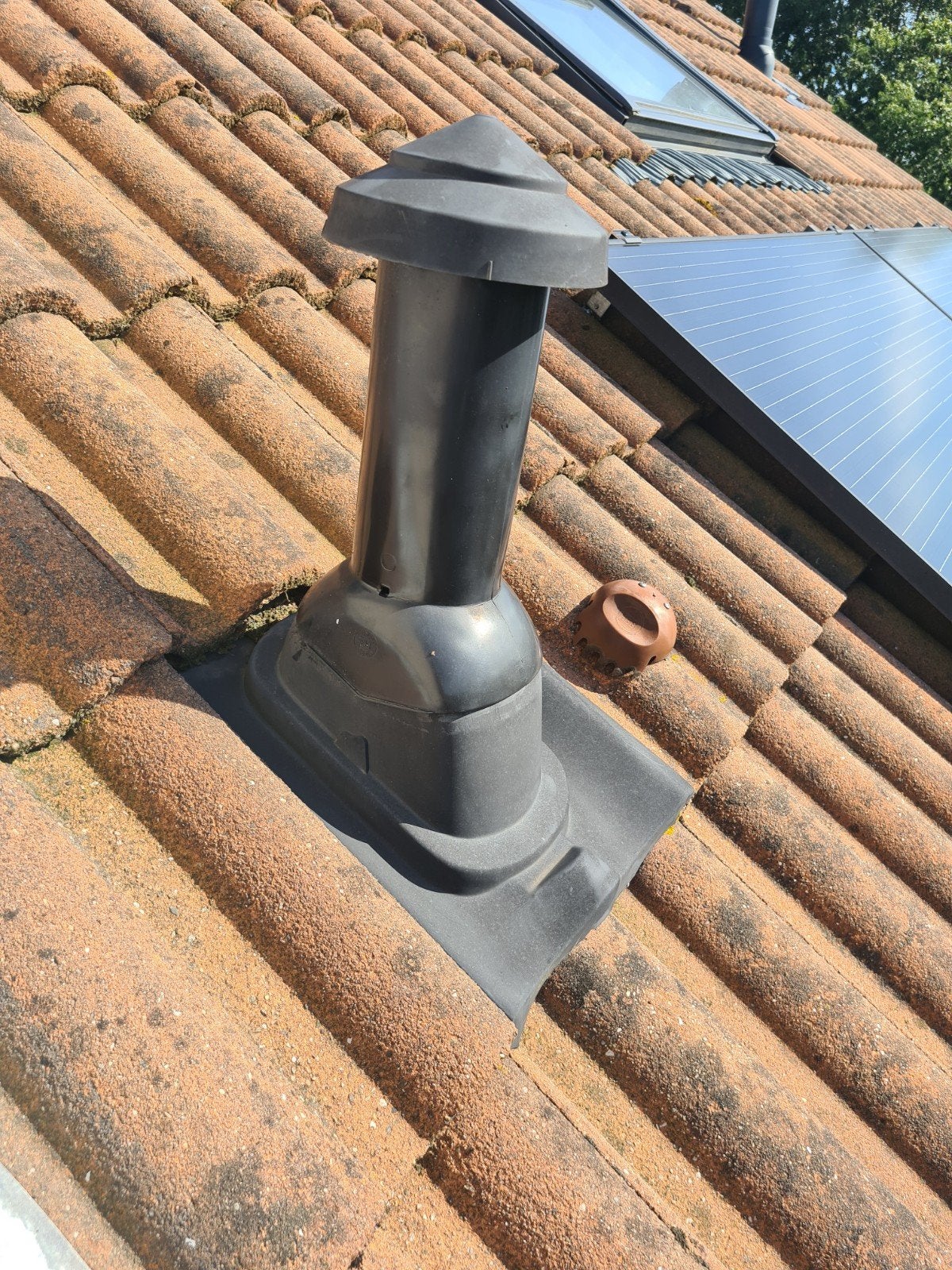 Ubink Dakdoorvoer Ventilatiepijp Ø110mm - Gebruikt, Ophalen of Verzenden, Gebruikt, Ventilator