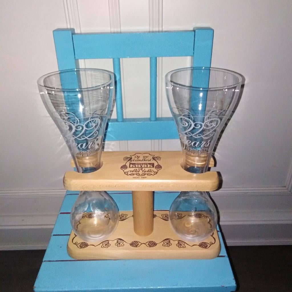 Pouwel Kwak bierglazen in duo in houten standaard 222 Years, Ophalen, Zo goed als nieuw, Glas of Glazen, Overige merken