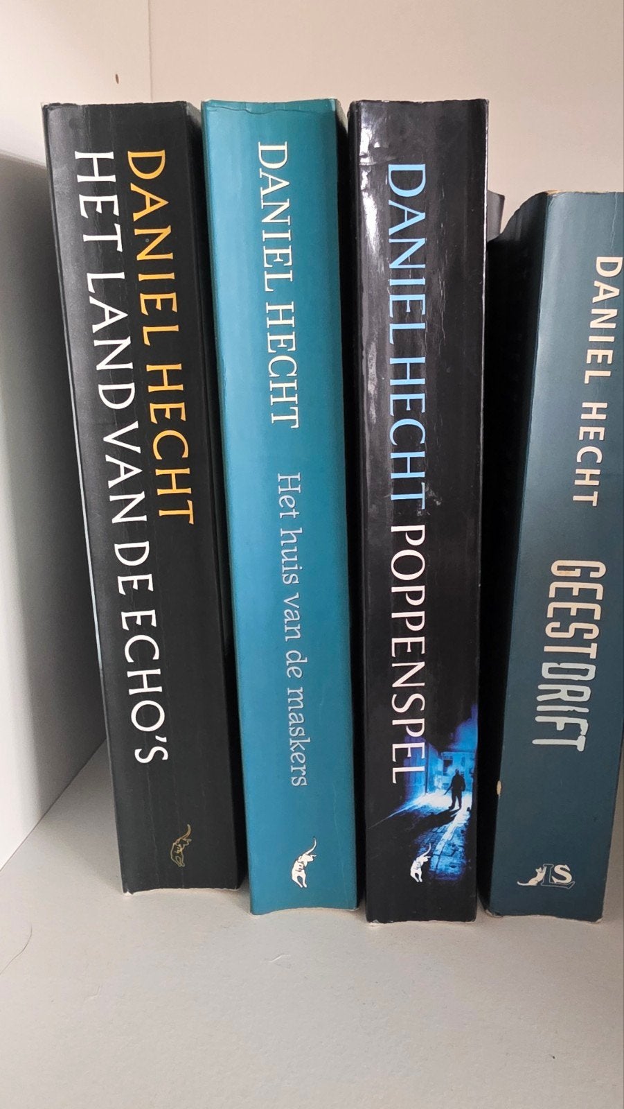 4X Daniel Hecht, Ophalen of Verzenden, Gelezen
