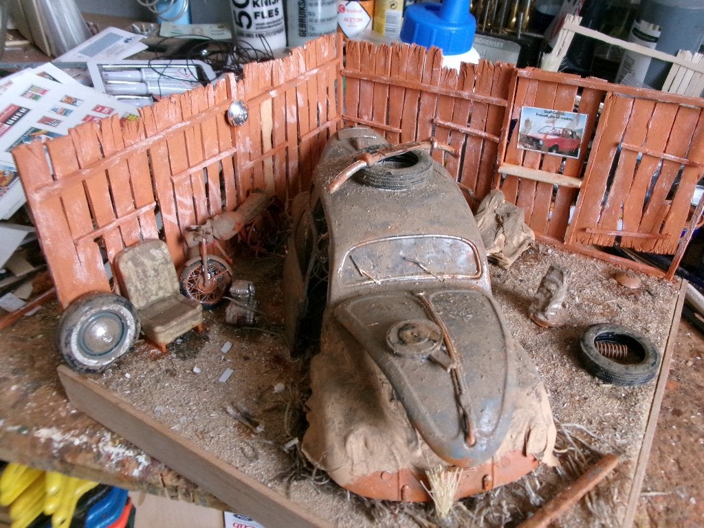 VW Kever Bril Kever Diorama sloop 1/18 ., Verzenden, Zo goed als nieuw, Groter dan 1:35, Diorama