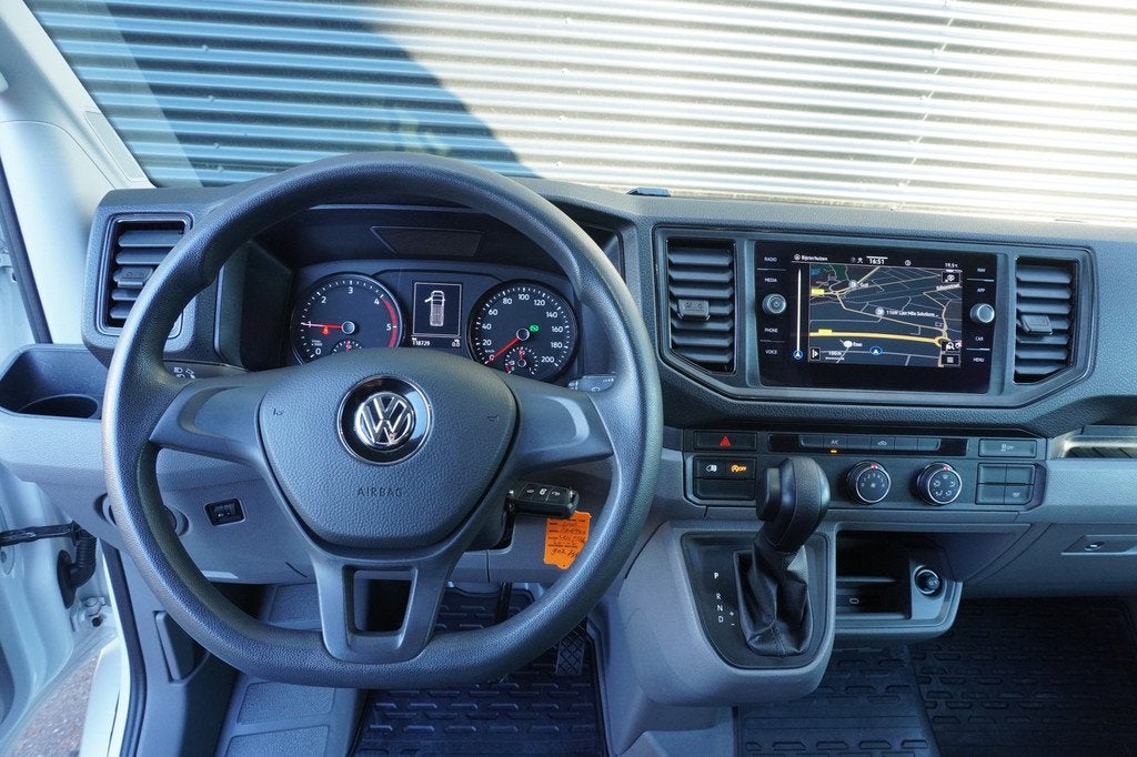 Volkswagen Crafter 35 140pk Automaat L3H2/L2H1 Apple Carplay, Auto's, Euro 6, 4 cilinders, Volkswagen, 3000 kg