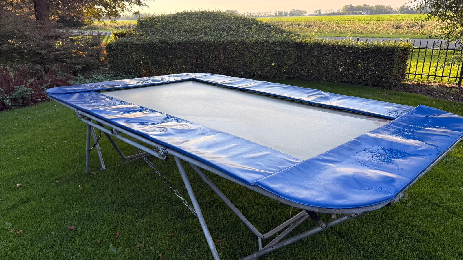 Prof. Hirsch Turntrampoline – Inklapbaar & Verrijdbaar