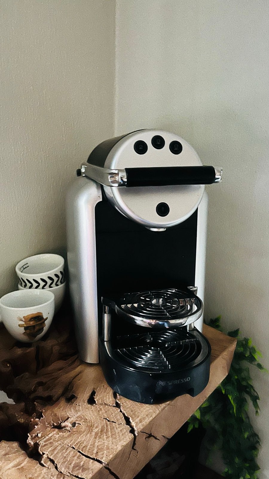 Nespresso Zenius Professional Gereviseerd + 2 Maanden Garant, Ophalen of Verzenden, Refurbished, Koffiemachine, Koffiepads en cups